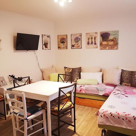 Dům V Podzámčí Apartamento Mělník Exterior foto