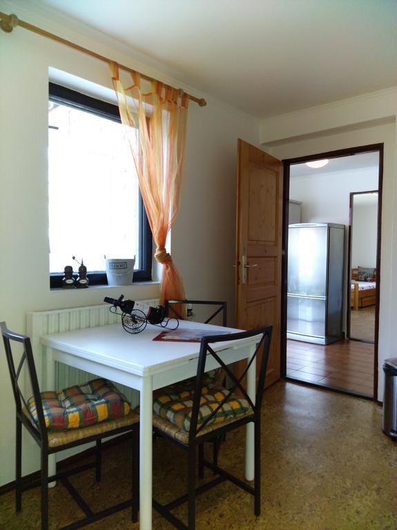 Dům V Podzámčí Apartamento Mělník Exterior foto